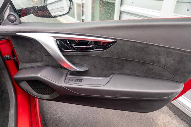 2017 Acura NSX 29