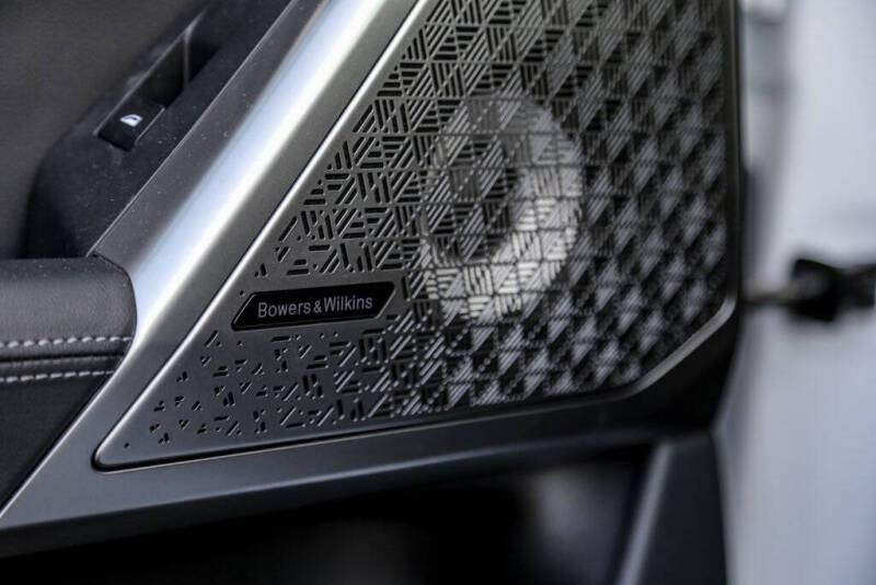 2025 BMW 5 Series 530i xDrive