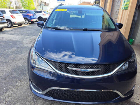 2018 Chrysler Pacifica Touring L Plus