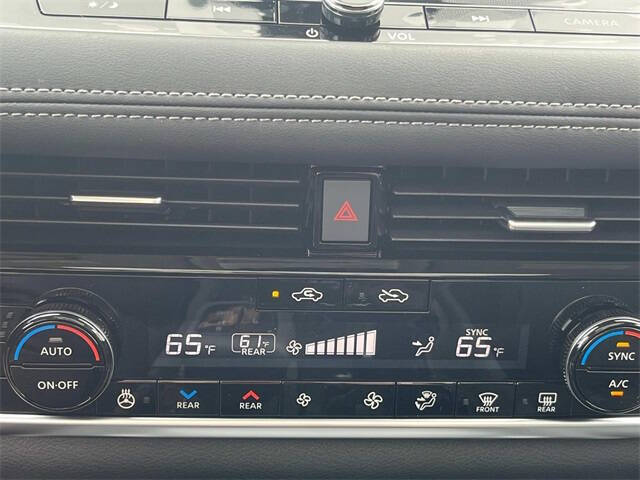 2025 Nissan Rogue SL