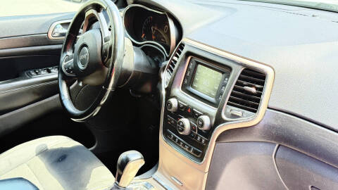 2017 Jeep Grand Cherokee Laredo