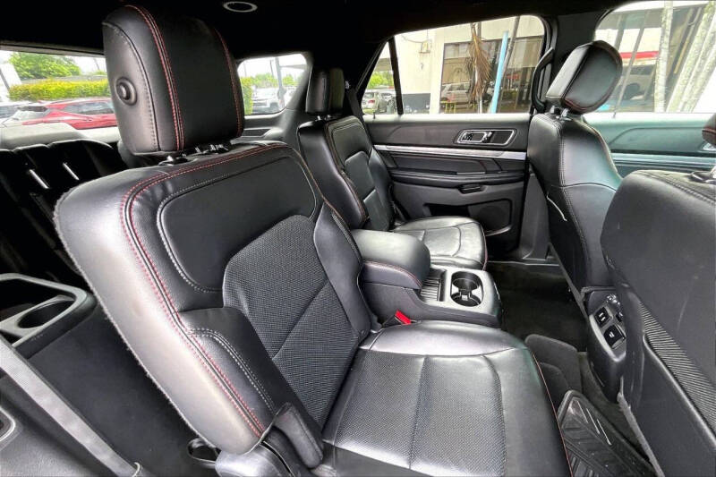 2017 Ford Explorer Sport