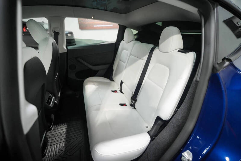 2024 Tesla Model Y Performance