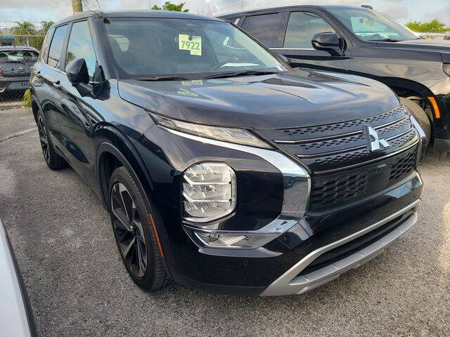 2024 Mitsubishi Outlander SE