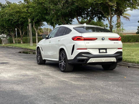 2020 BMW X6 M50i