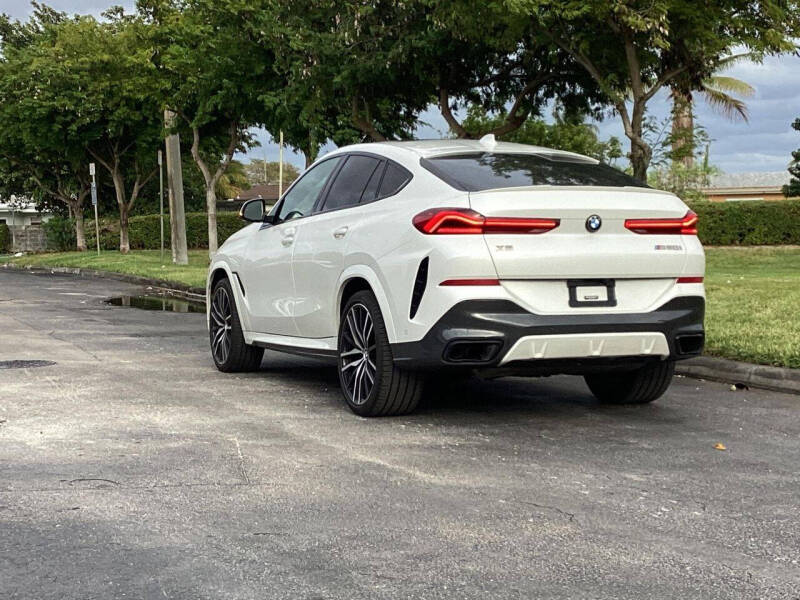 2020 BMW X6 M50i