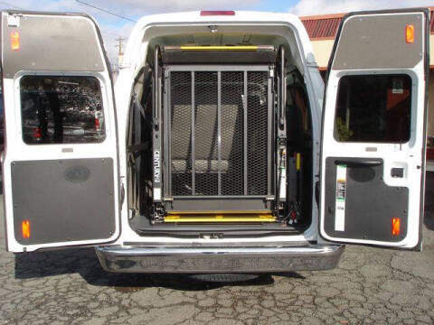 2014 Ford E-Series E-350 SD