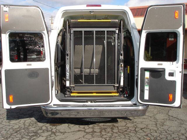 2014 Ford E-Series E-350 SD