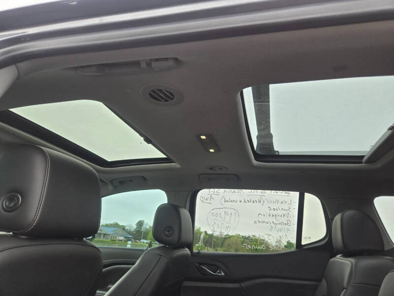 2021 GMC Acadia SLT