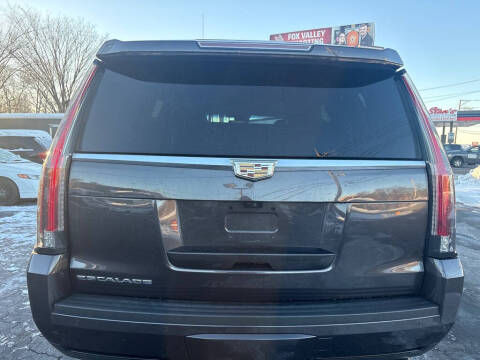 2018 Cadillac Escalade Luxury