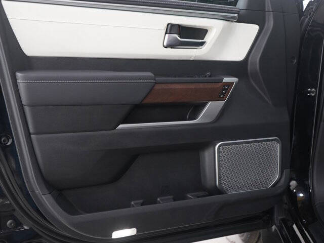 2025 Toyota Sequoia Capstone