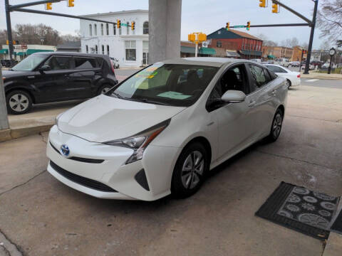 2016 Toyota Prius for sale at ROBINSON AUTO BROKERS in Dallas NC