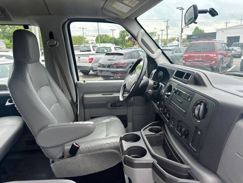 2014 Ford E-Series