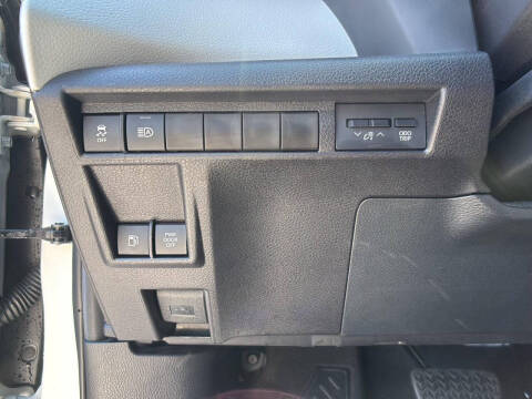 2026 Toyota Sienna LE 8-Passenger