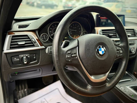 2018 BMW 3 Series 330i xDrive