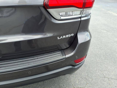 2020 Jeep Grand Cherokee Laredo