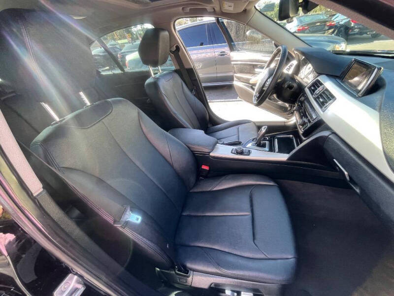 2017 BMW 3 Series 320i xDrive