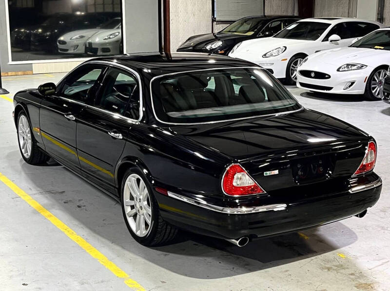 2004 Jaguar XJR