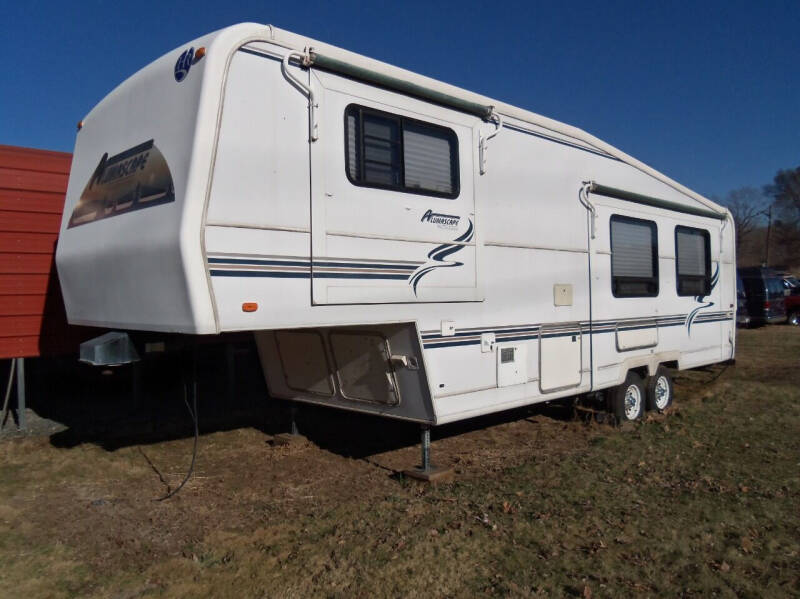 1999 Holiday Rambler Alumascape trailer for sale at Red Barn Motors, Inc. in Ludlow MA