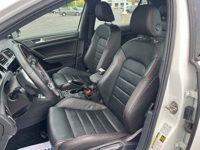 2019 Volkswagen Golf GTI 27