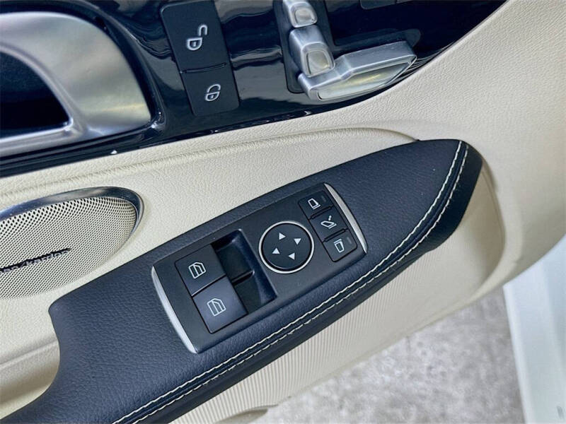 2020 Mercedes-Benz SLC SLC 300