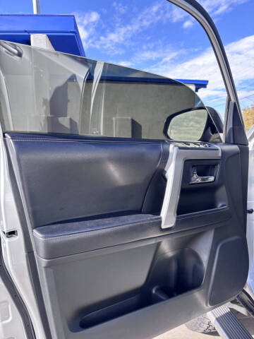 2017 Toyota 4Runner SR5 Premium