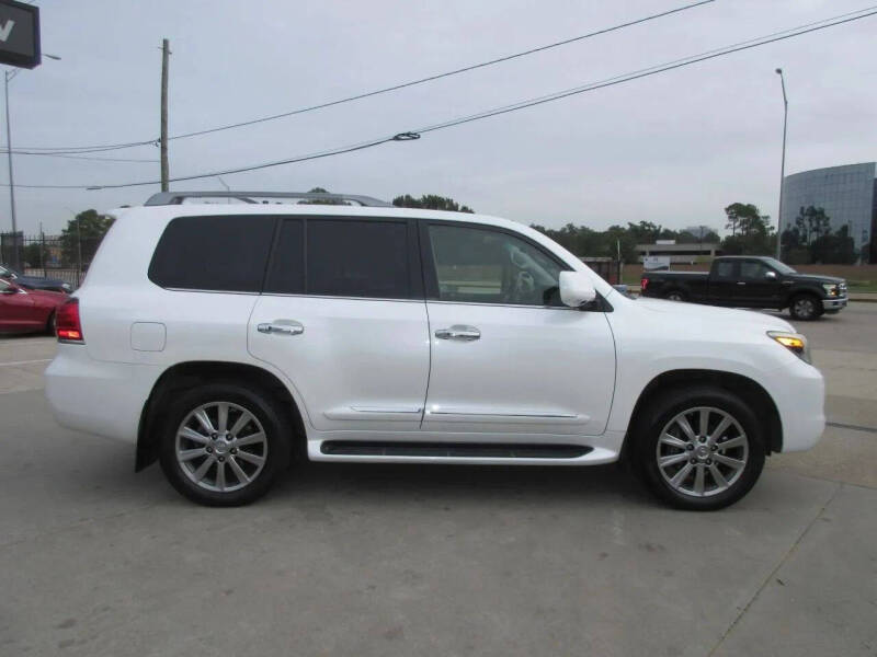 2011 Lexus LX 570