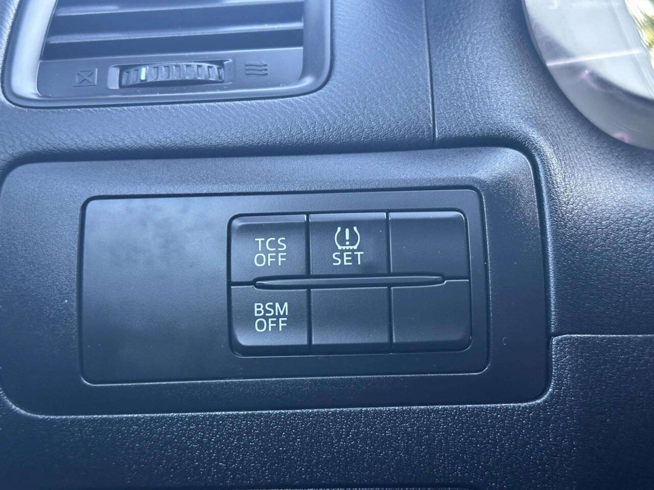 MazdaCX-527