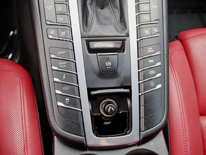 2018 Porsche Macan