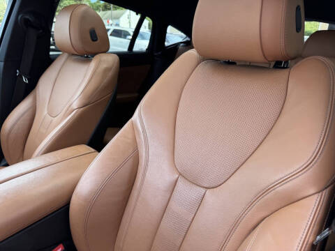 2022 BMW X6 xDrive40i