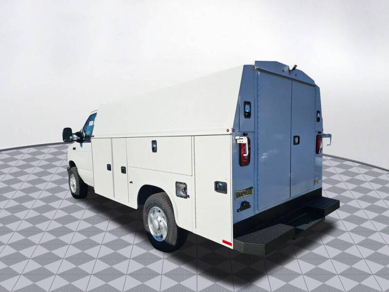 2025 Ford E-Series