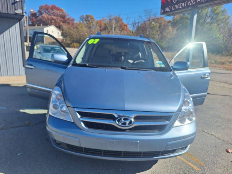 2007 Hyundai Entourage GLS