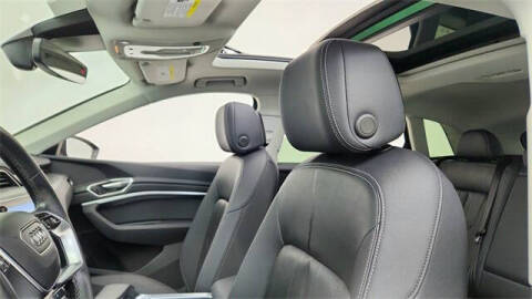 2024 Audi Q8 e-tron quattro Premium