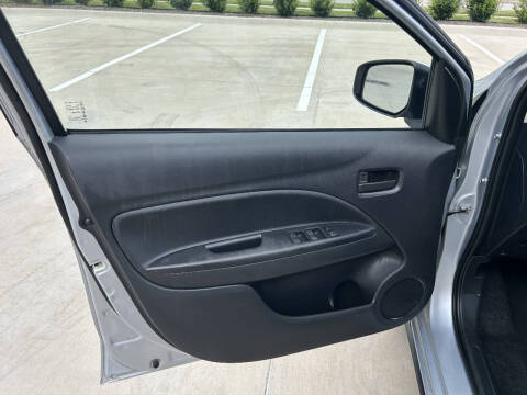 2018 Mitsubishi Mirage ES