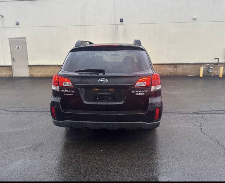 2010 Subaru Outback 2.5i Limited