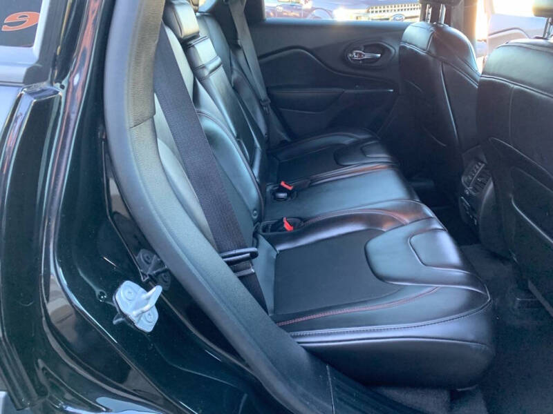 2019 Jeep Cherokee Trailhawk