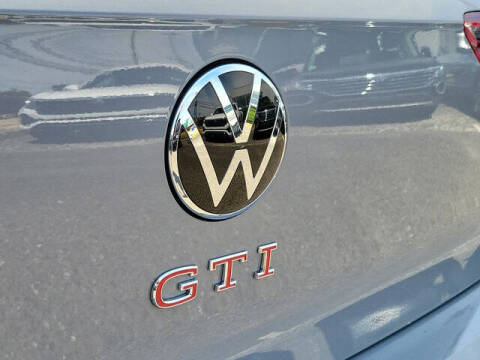 2024 Volkswagen Golf GTI SE
