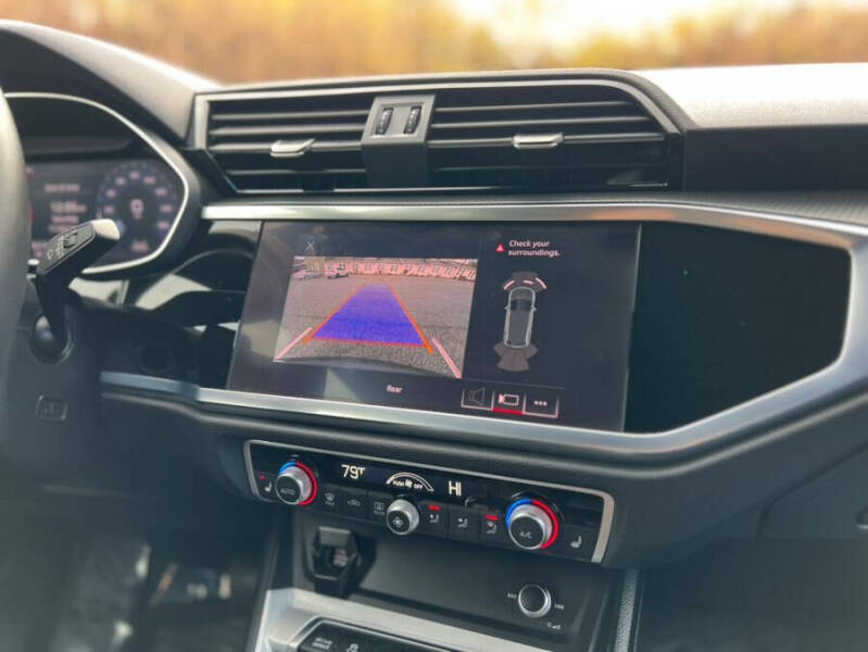 2021 Audi Q3 quattro S line Premium 45 TFSI