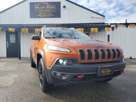 2014 Jeep Cherokee for sale at BELOW BOOK AUTO SALES in Idaho Falls ID