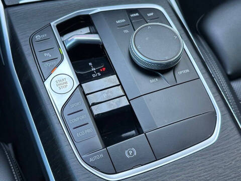 2023 BMW 3 Series 330i