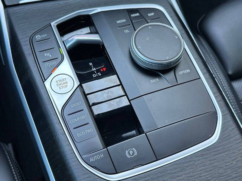 2023 BMW 3 Series 330i