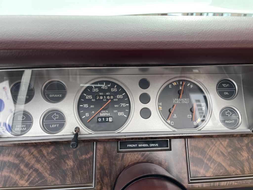 1986 Chrysler Le Baron 13