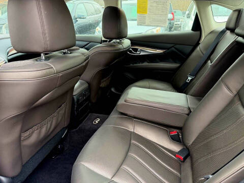2011 Infiniti M37 x