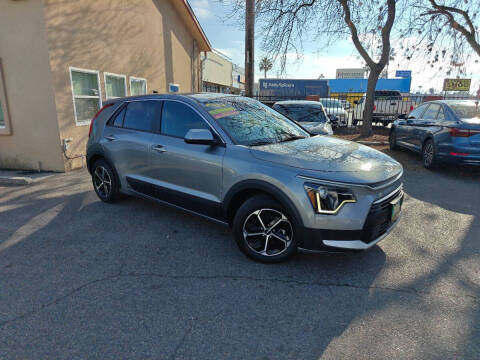 2023 Kia Niro LX
