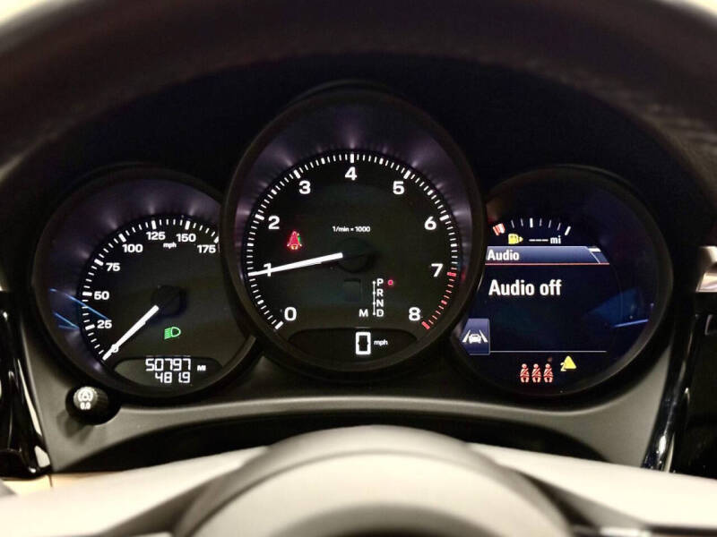 2023 Porsche Macan T