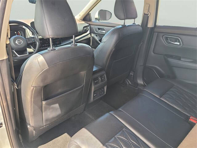 2021 Nissan Rogue Platinum