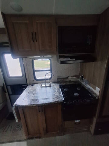 2017 Coachmen RV Prism 2200LE
