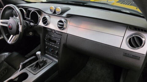 2005 Ford Mustang