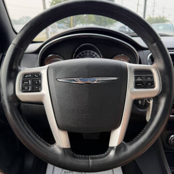 2012 Chrysler 200 Limited