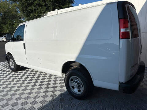 2020 Chevrolet Express 2500